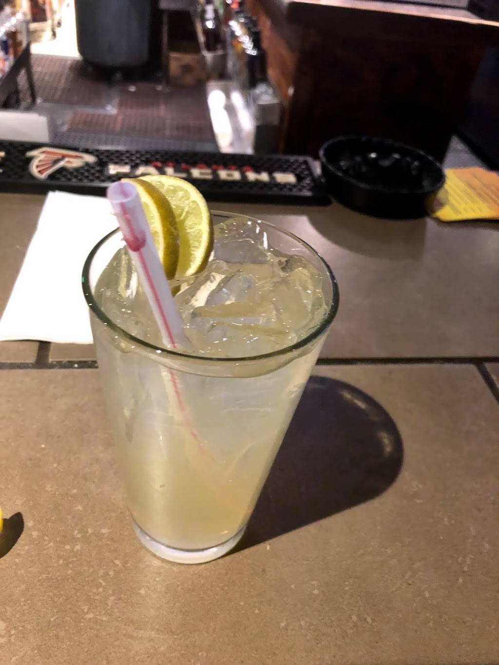 Q.Cs Bar & Grill | restaurant | 2200 Covington Hwy, Conyers, GA 30012, USA | 7707615580 OR +1 770-761-5580