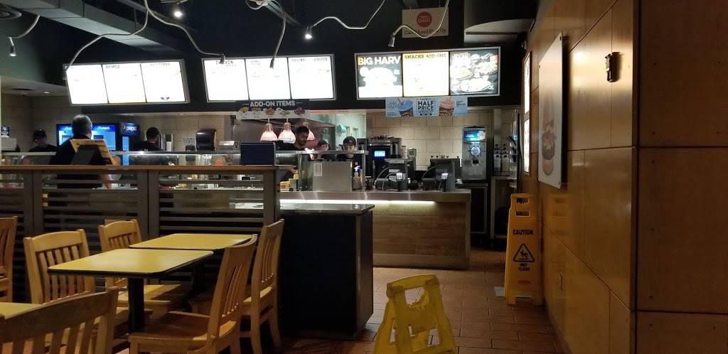 Harveys | restaurant | 440 First St, Collingwood, ON L9Y 1B6, Canada | 7054451931 OR +1 705-445-1931