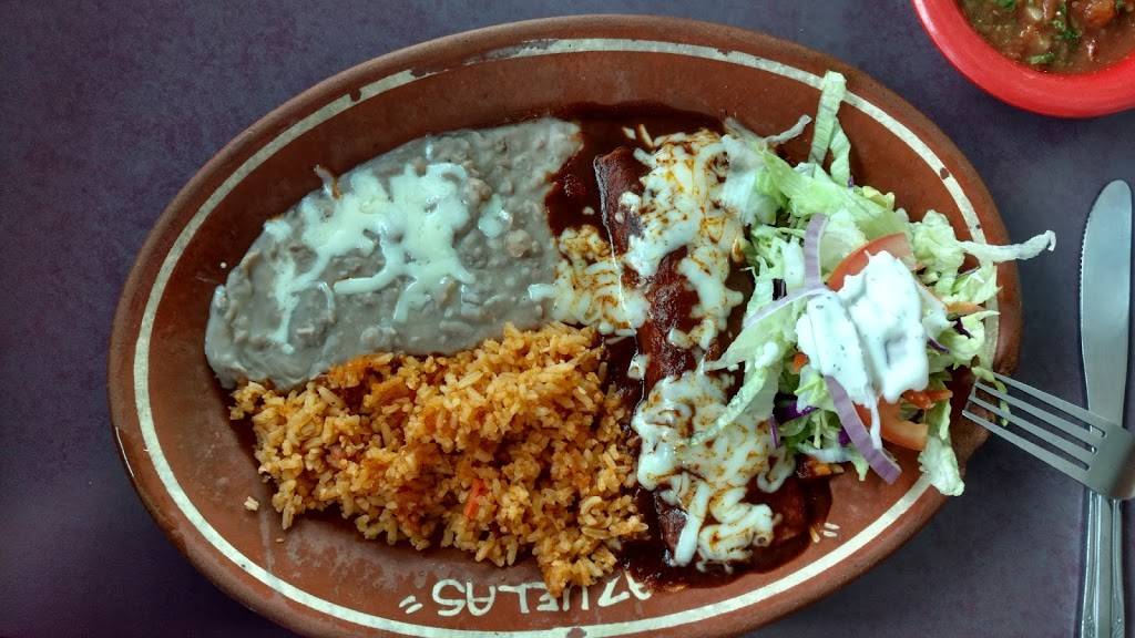 Las Cazuelas | restaurant | 55 Race St, San Jose, CA 95126, USA | 4082930115 OR +1 408-293-0115