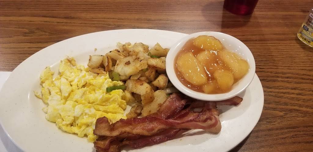 Mom & Pops Family Restaurant | restaurant | 331 E Bayview Blvd, Norfolk, VA 23503, United States | 7572332453 OR +1 757-233-2453