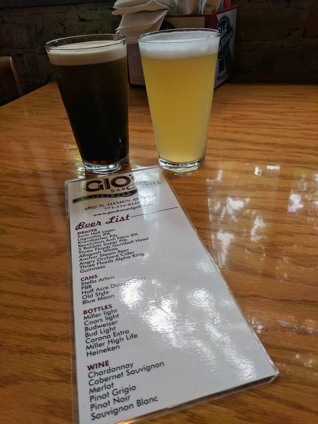 Gios Bar & Grill | restaurant | 4857 N Damen Ave, Chicago, IL 60625, USA | 7733340345 OR +1 773-334-0345