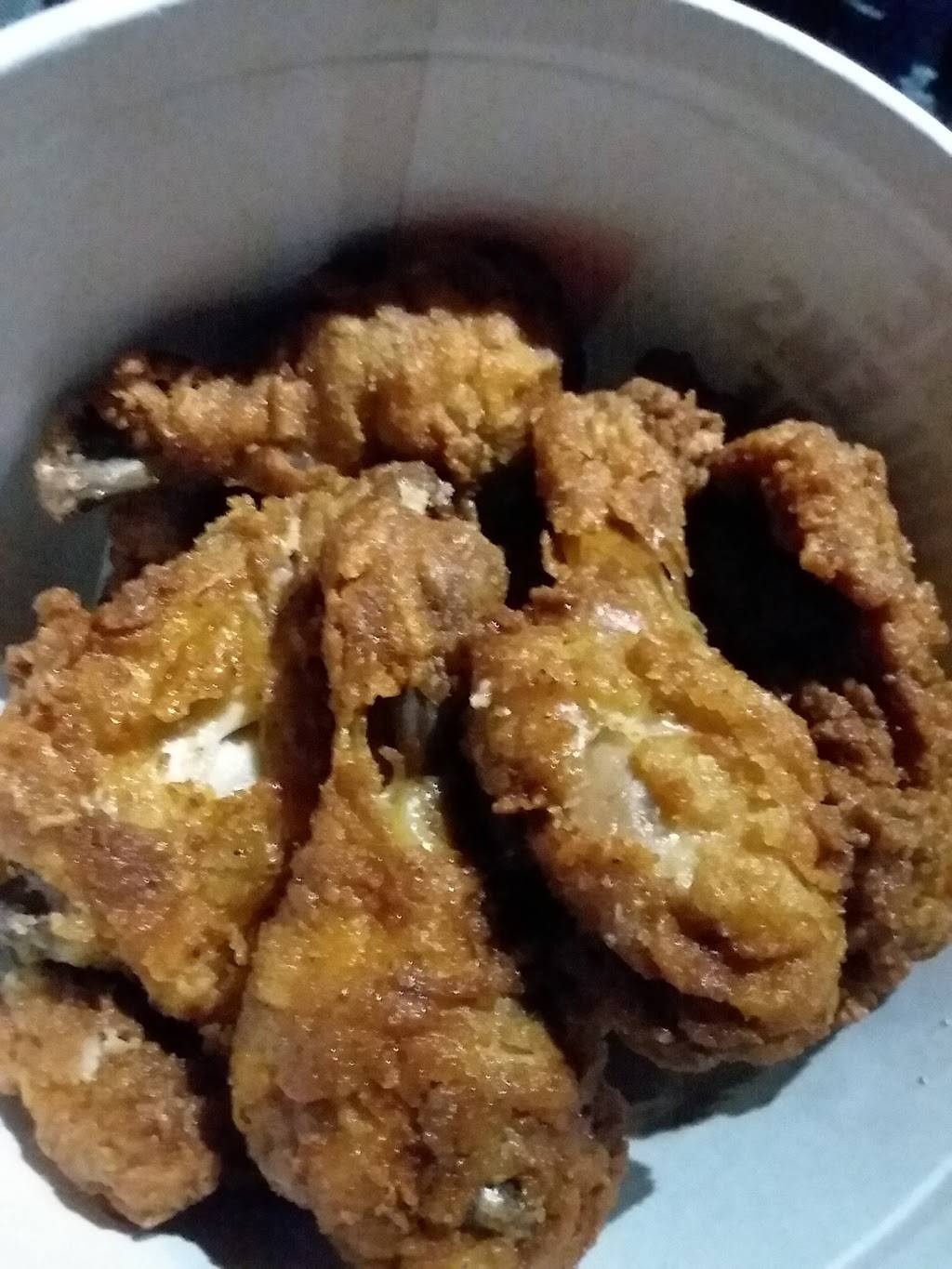 KFC | restaurant | 1192 W Broad St, Dunn, NC 28334, USA | 9108926189 OR +1 910-892-6189