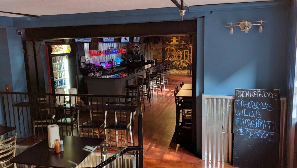 Bernardo’s Burritos | restaurant | 215 E 4th St, Des Moines, IA 50309, USA | 5152441555 OR +1 515-244-1555