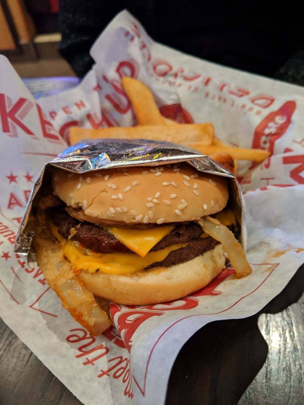 Red Robin Gourmet Burgers and Brews | restaurant | 6401 Bluebonnet Blvd, Baton Rouge, LA 70836, USA | 2253082772 OR +1 225-308-2772