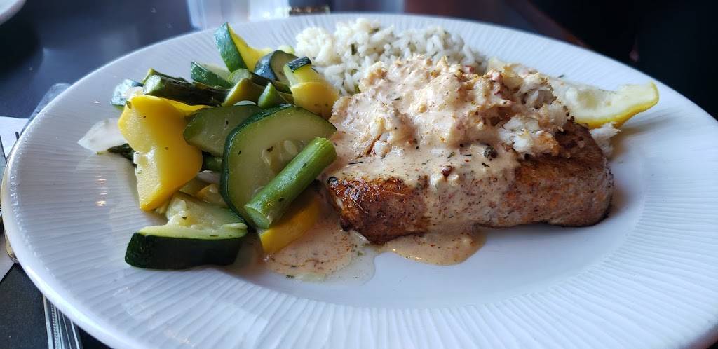 Watermans Surfside Grille | restaurant | 415 Atlantic Ave, Virginia Beach, VA 23451, USA | 7574283644 OR +1 757-428-3644