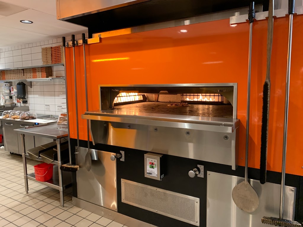 Blaze Pizza | meal takeaway | 109 N Main St, Greenville, SC 29601, USA | 8644120050 OR +1 864-412-0050