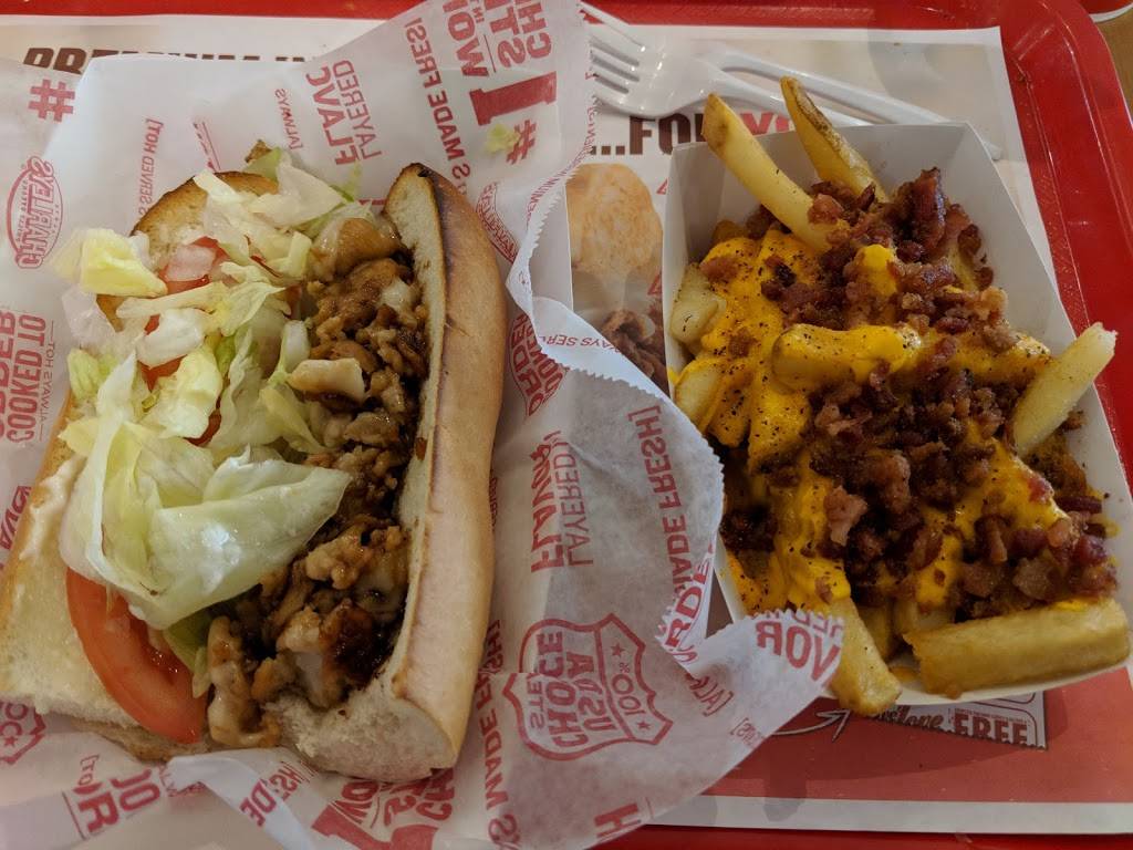 Charleys Philly Steaks | restaurant | 250 Granite St Ste 2104, Braintree, MA 02184, USA | 6173346440 OR +1 617-334-6440