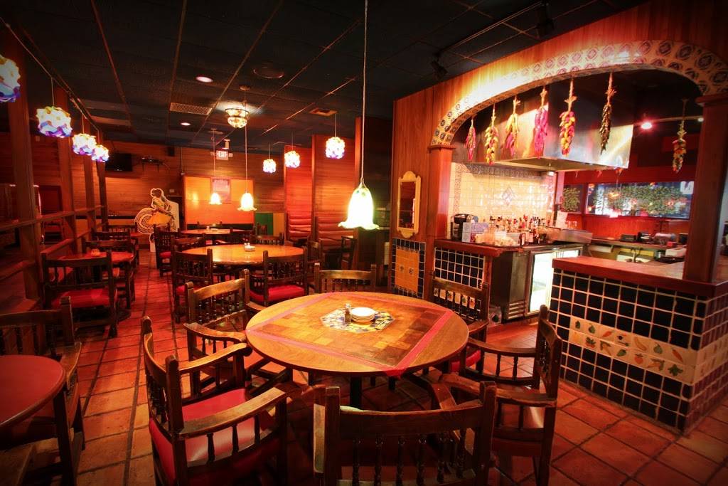 Carlos & Pepes | restaurant | 1302 SE 17th St, Fort Lauderdale, FL 33316, USA | 9544678335 OR +1 954-467-8335