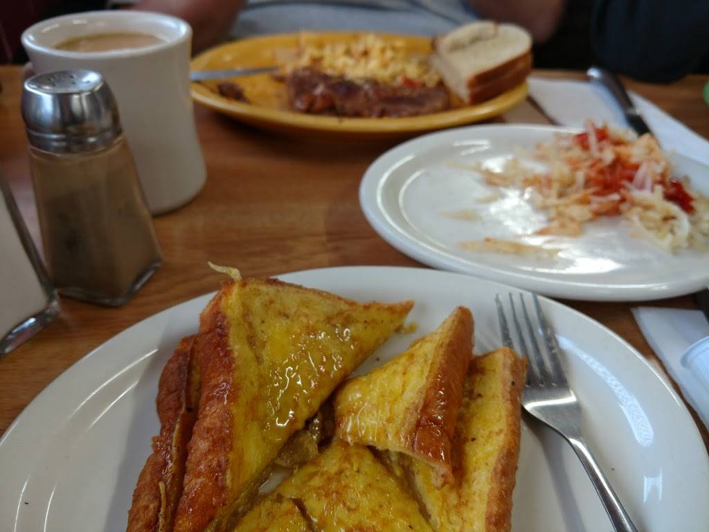 Charlies Diner | restaurant | 218 Union St, West Springfield, MA 01089, USA | 4137338551 OR +1 413-733-8551