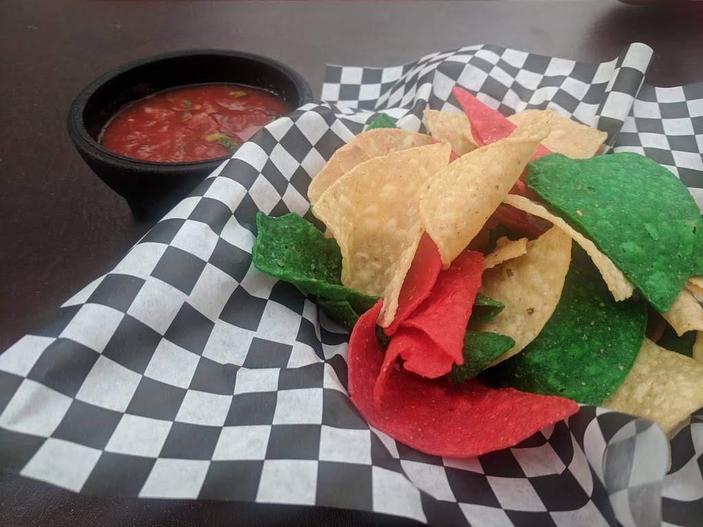 Sonrisa Grill | restaurant | 30 Via Brianza #100, Henderson, NV 89011, USA | 7025686870 OR +1 702-568-6870