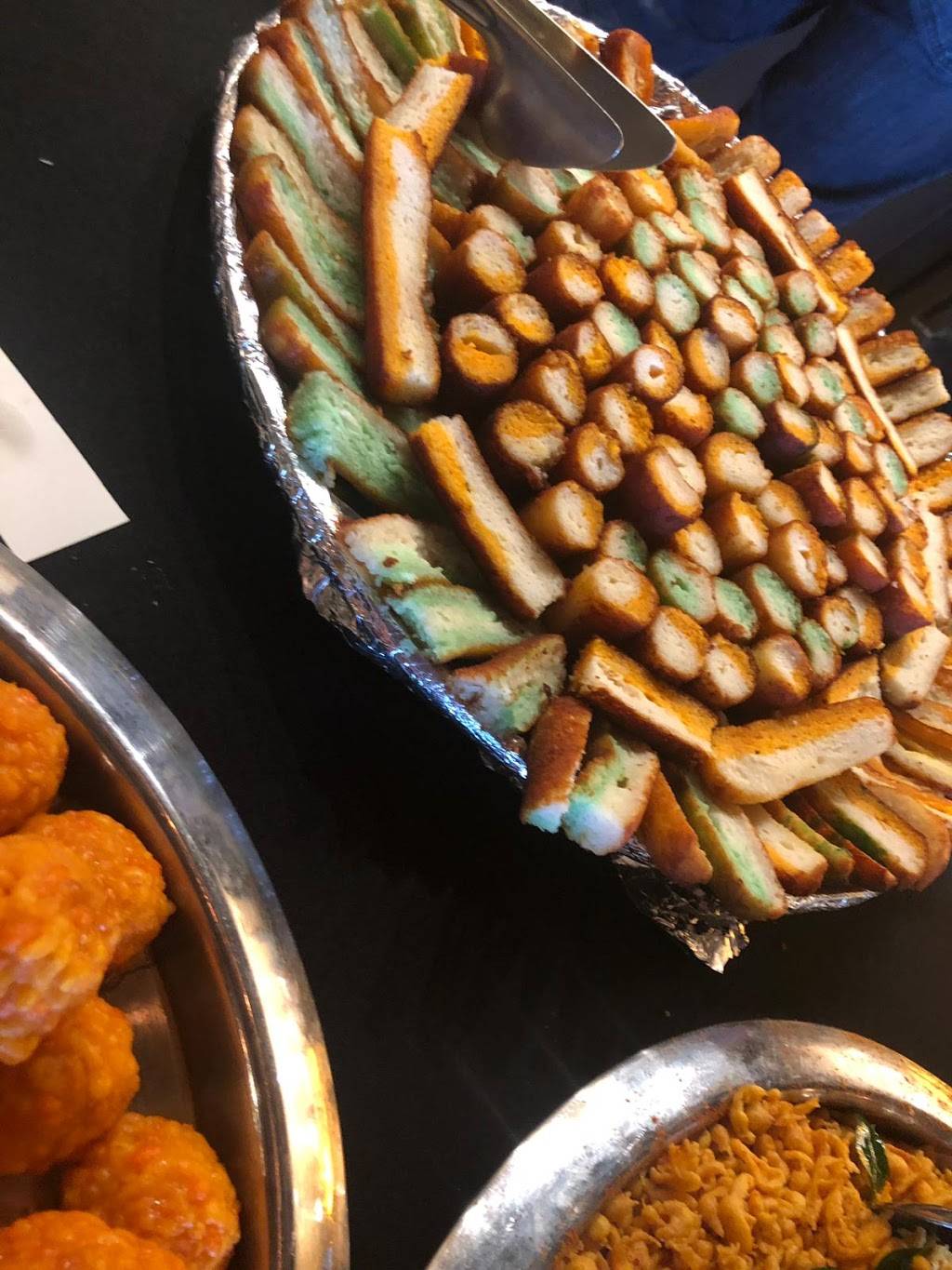 Taaza Bistro Greensboro | restaurant | 1216 Bridford Pkwy M, Greensboro, NC 27407, USA | 3362857878 OR +1 336-285-7878