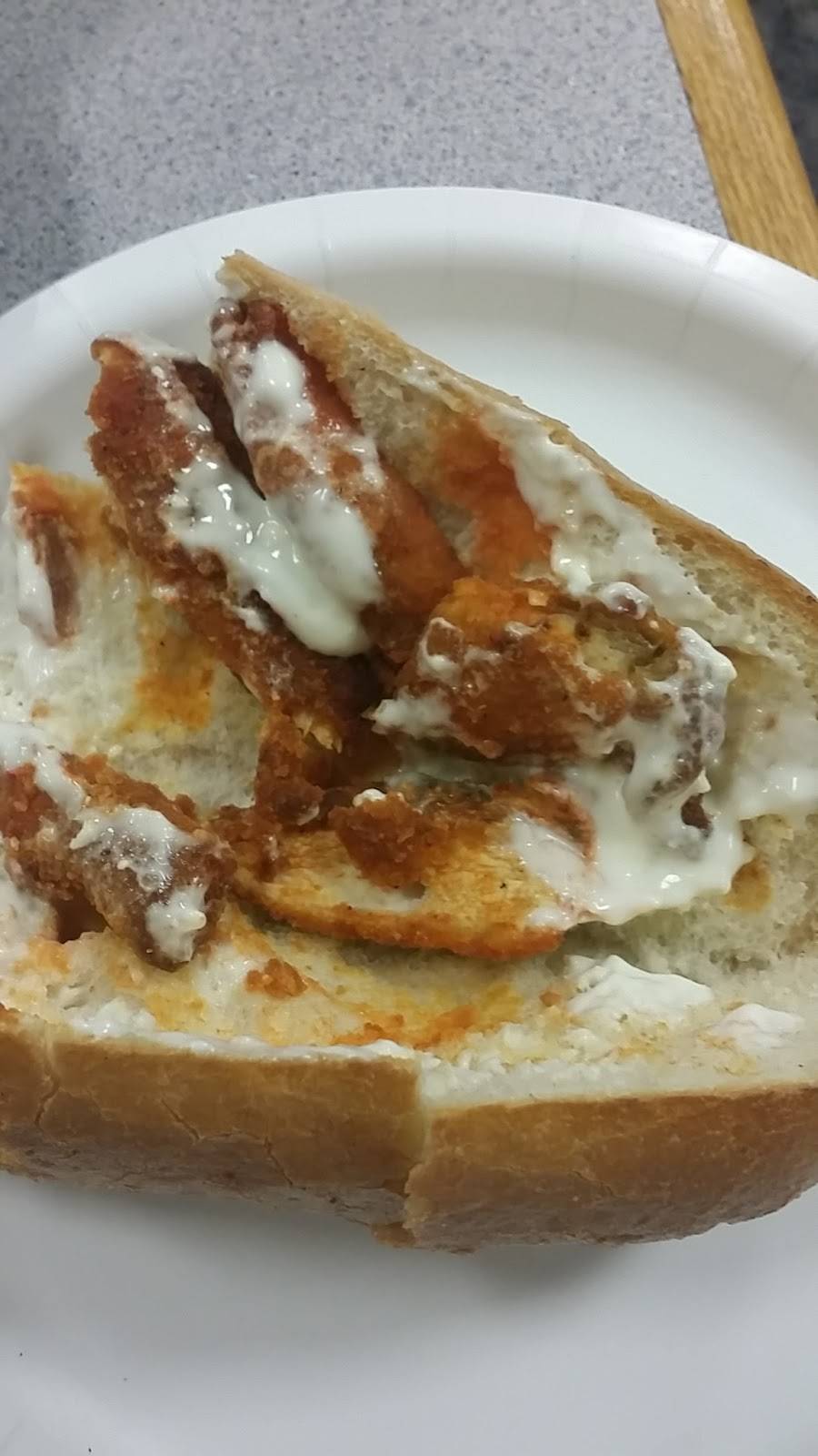 Giannis Pizza Family Restaurant | restaurant | 19 Charron Ave, Nashua, NH 03063, USA | 6038838228 OR +1 603-883-8228