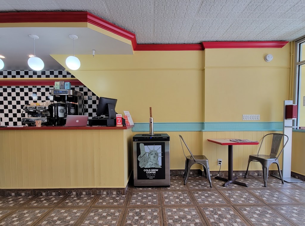 Mr. Chips | restaurant | 7506 3rd Ave, Brooklyn, NY 11209, USA | 3479097054 OR +1 347-909-7054