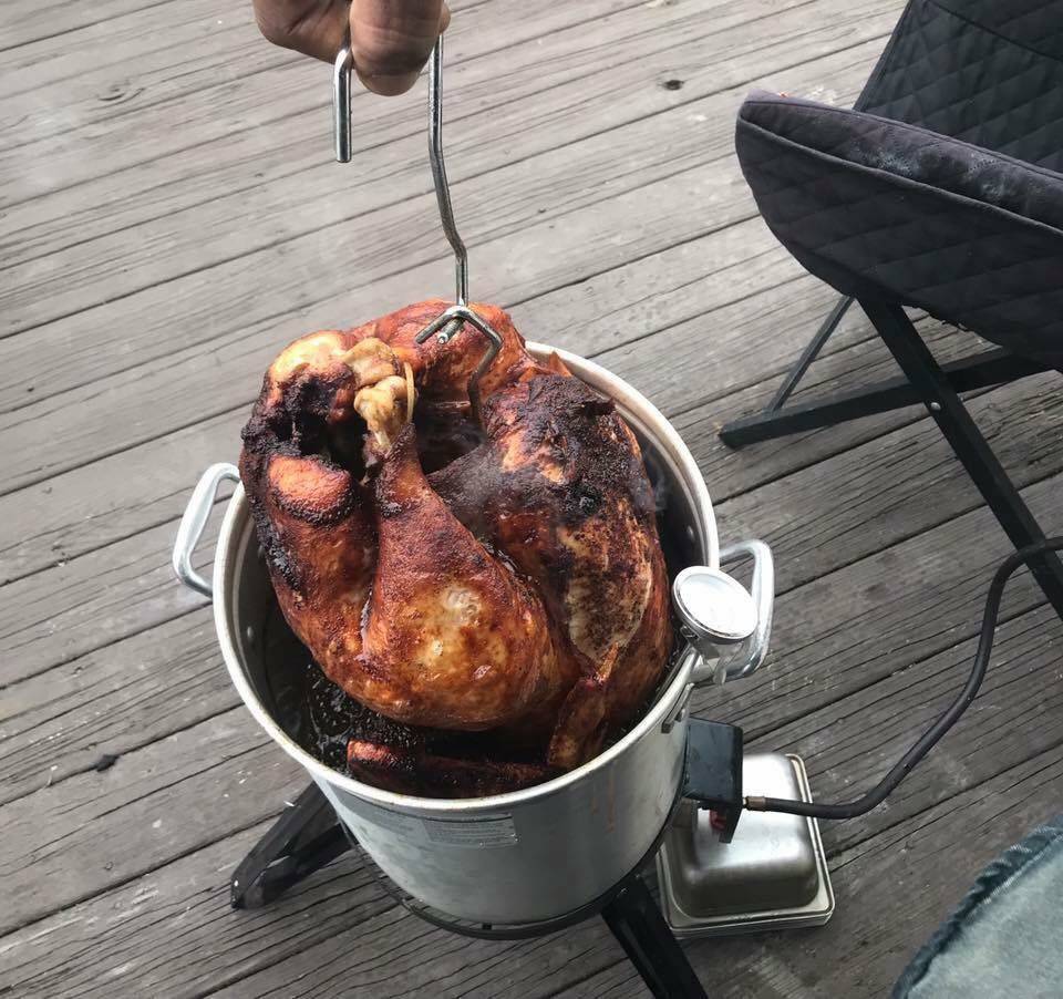 Turkeys R Us | restaurant | 2 East Ave Unit B, Monroe, OH 45050, USA | 5134024004 OR +1 513-402-4004