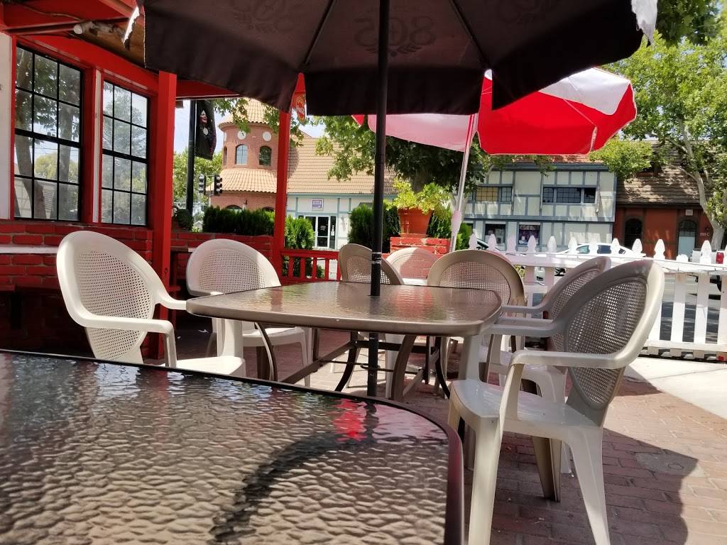 Big Bopper Drive-in | restaurant | 1510 Mission Dr, Solvang, CA 93463, USA | 8056886018 OR +1 805-688-6018