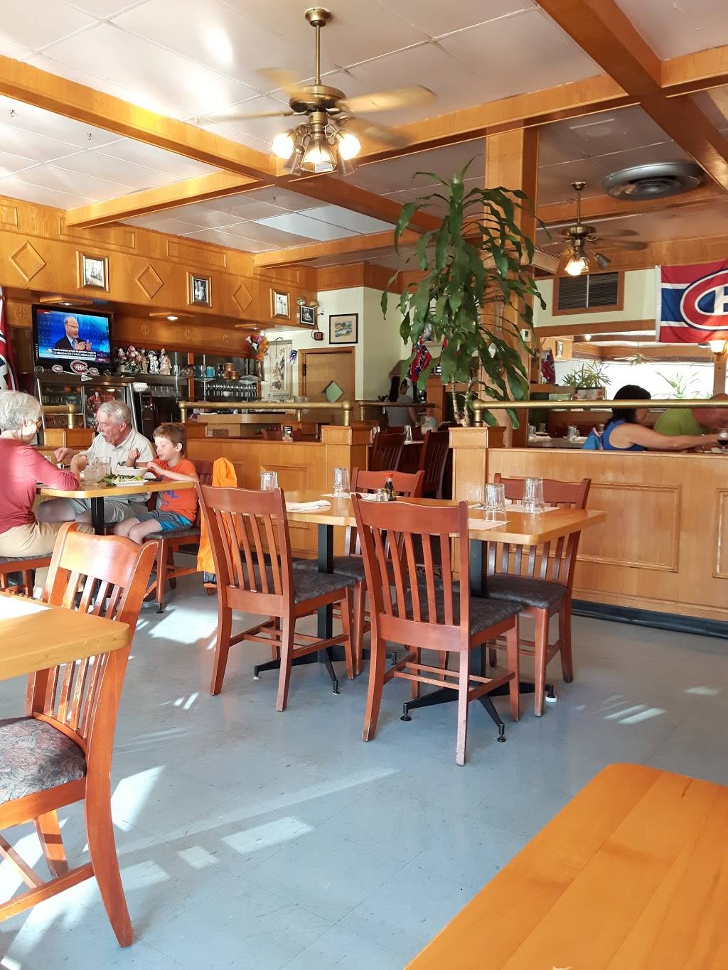 Soleil Inc | restaurant | 199 Boulevard de la Concorde E, Laval, QC H7G 2C7, Canada | 4509810823 OR +1 450-981-0823