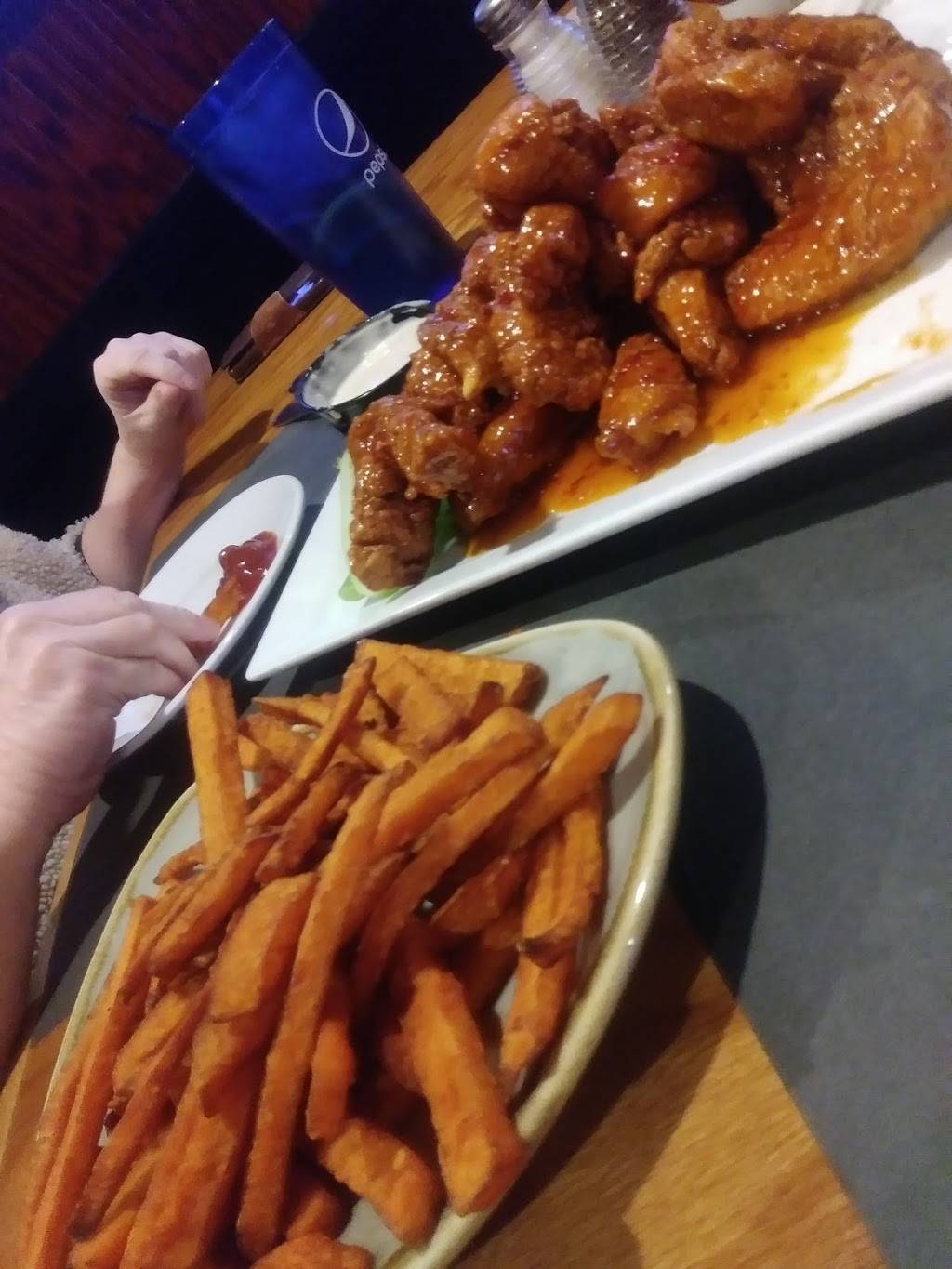 The Brook Kitchen & Tap | restaurant | 200 S Franklin St, Holbrook, MA 02343, USA | 7817672528 OR +1 781-767-2528