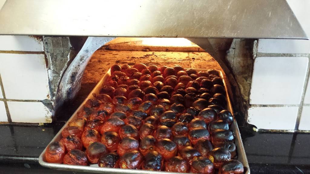 Tonys Restaurant & Mariscos | restaurant | 3605 Tweedy Blvd, South Gate, CA 90280, USA | 3235387054 OR +1 323-538-7054