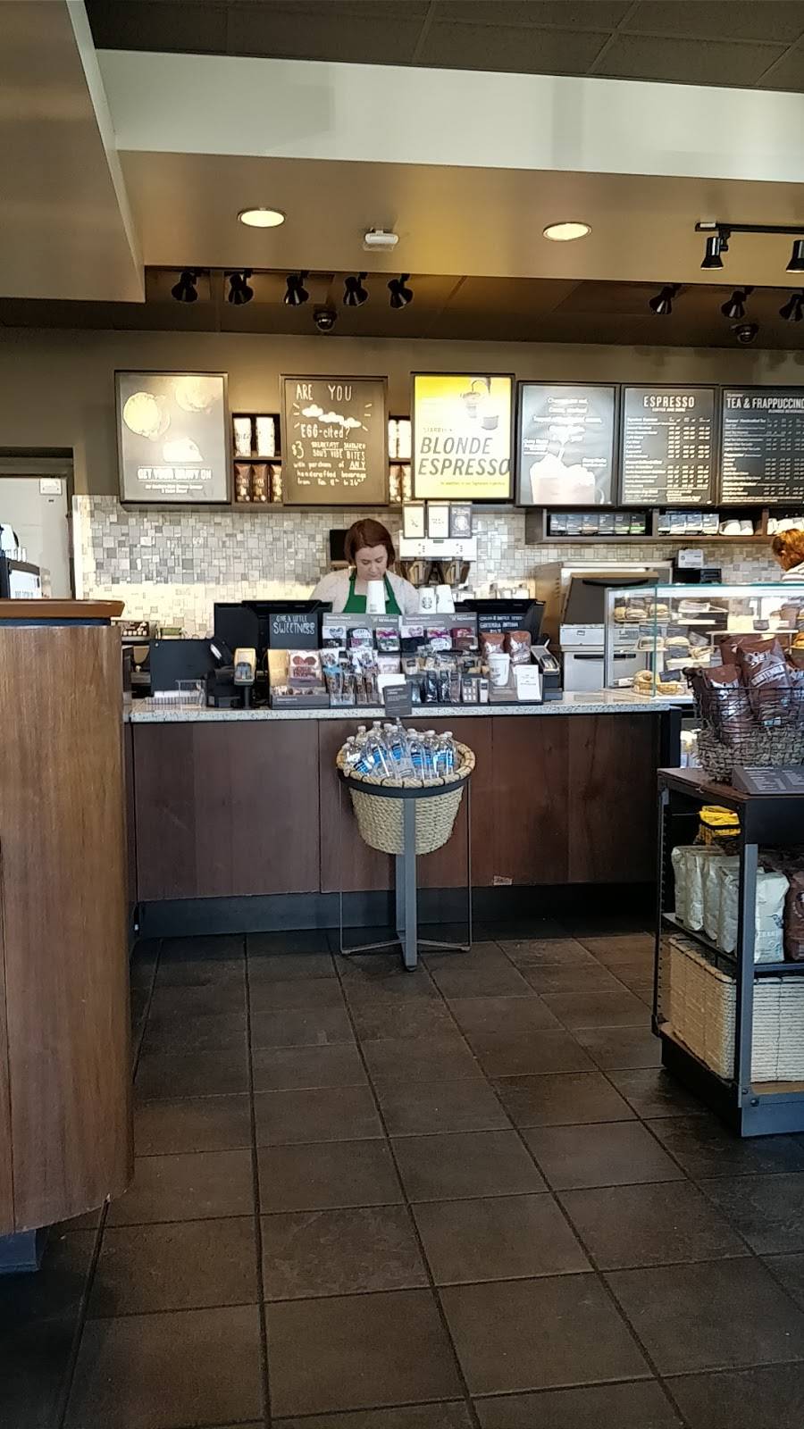 Starbucks | cafe | 32650 WA-20 A-107, Oak Harbor, WA 98277, USA | 3606750130 OR +1 360-675-0130