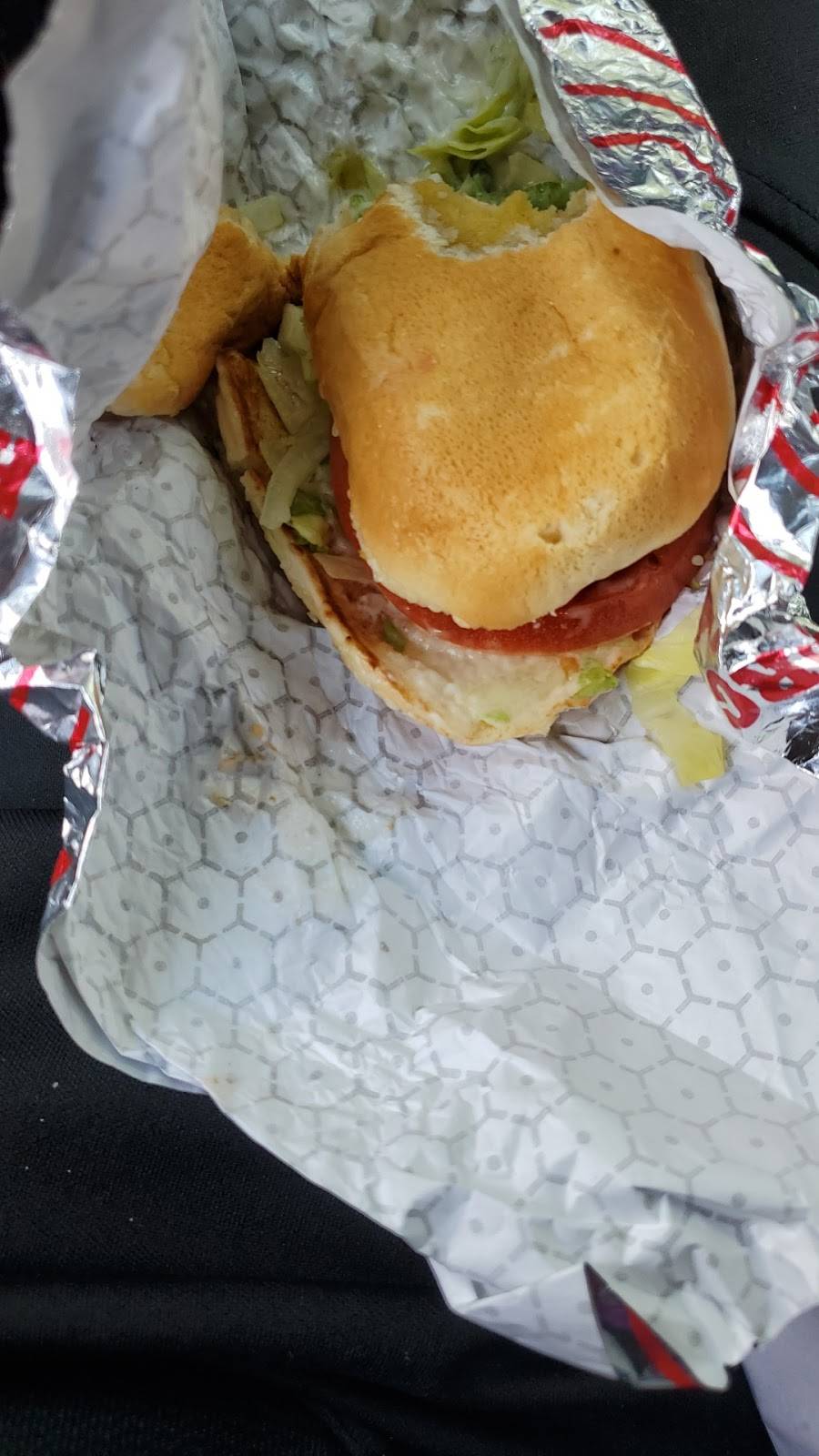 Short Stop Deluxe Burgers | restaurant | 2216, 608 N Bell Blvd, Cedar Park, TX 78613, USA | 5123319452 OR +1 512-331-9452