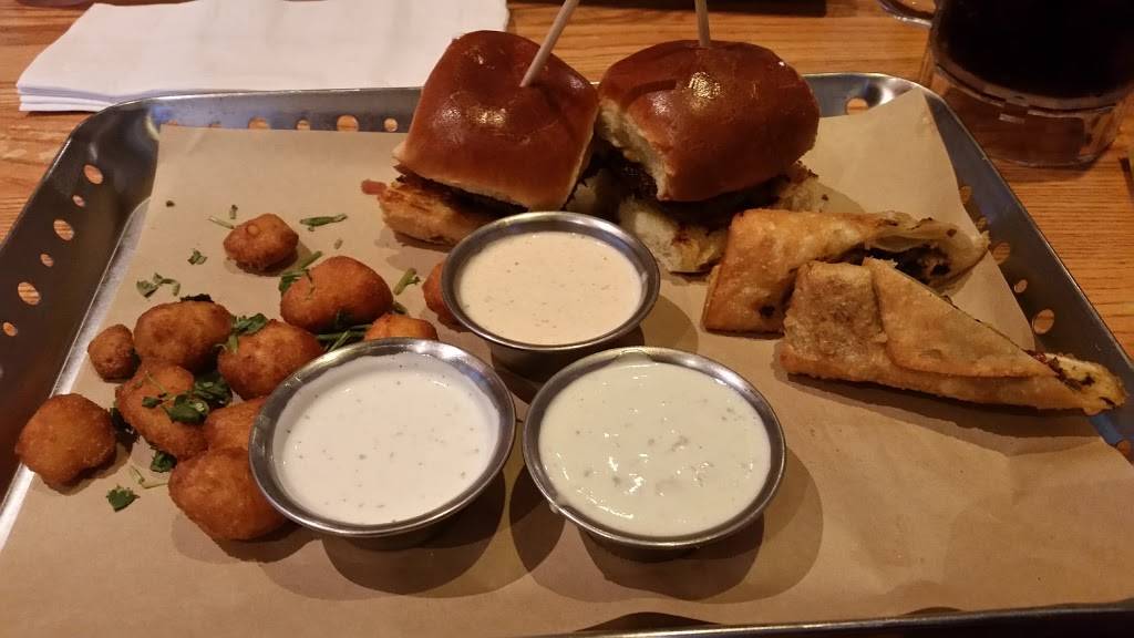 Chilis Grill & Bar | restaurant | 1310 Turner McCall Blvd, Rome, GA 30161, USA | 7062327000 OR +1 706-232-7000