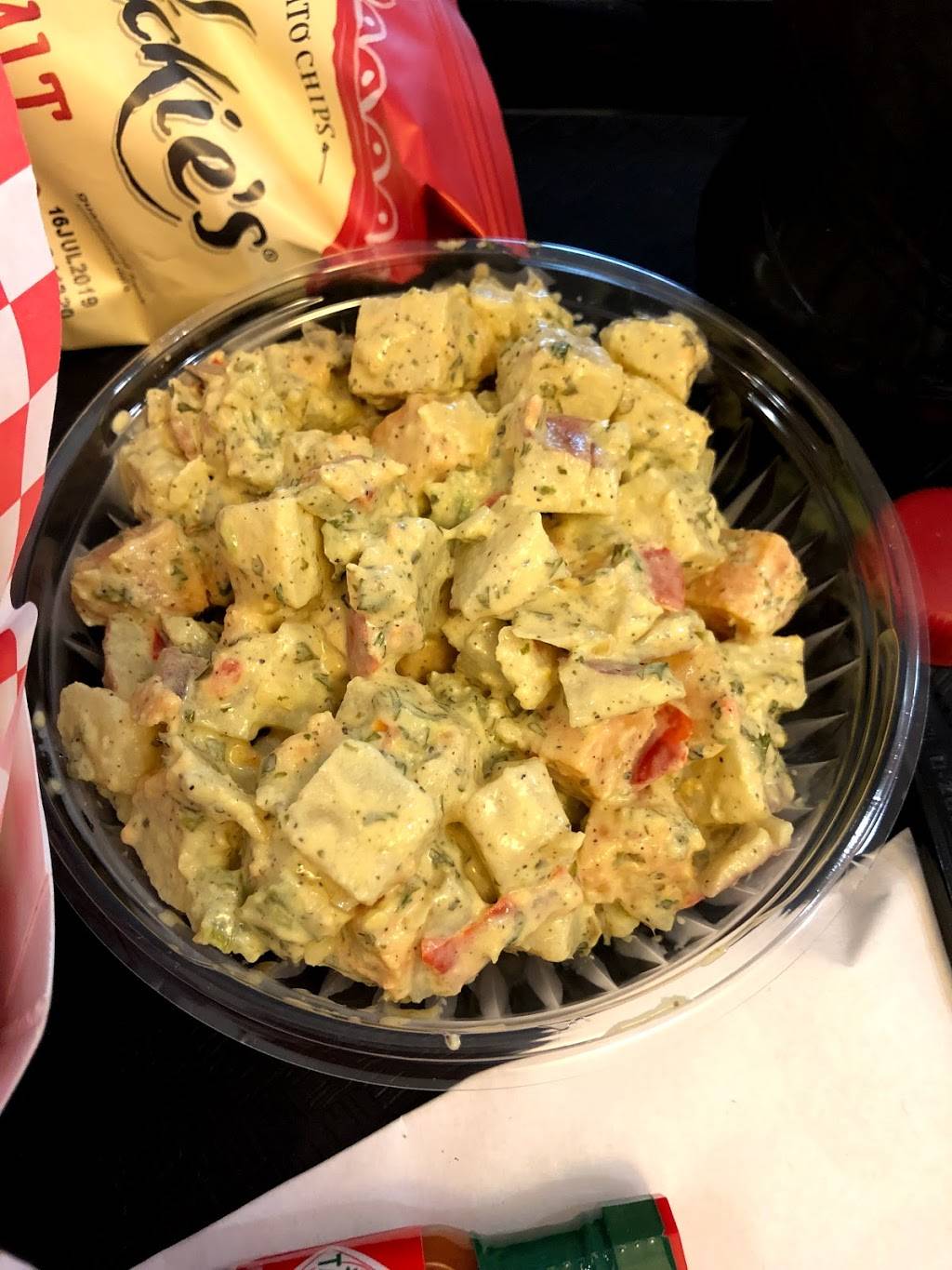 Reds Deli & Market | restaurant | 9840 International Dr, Orlando, FL 32819, USA | 4079969840 OR +1 407-996-9840