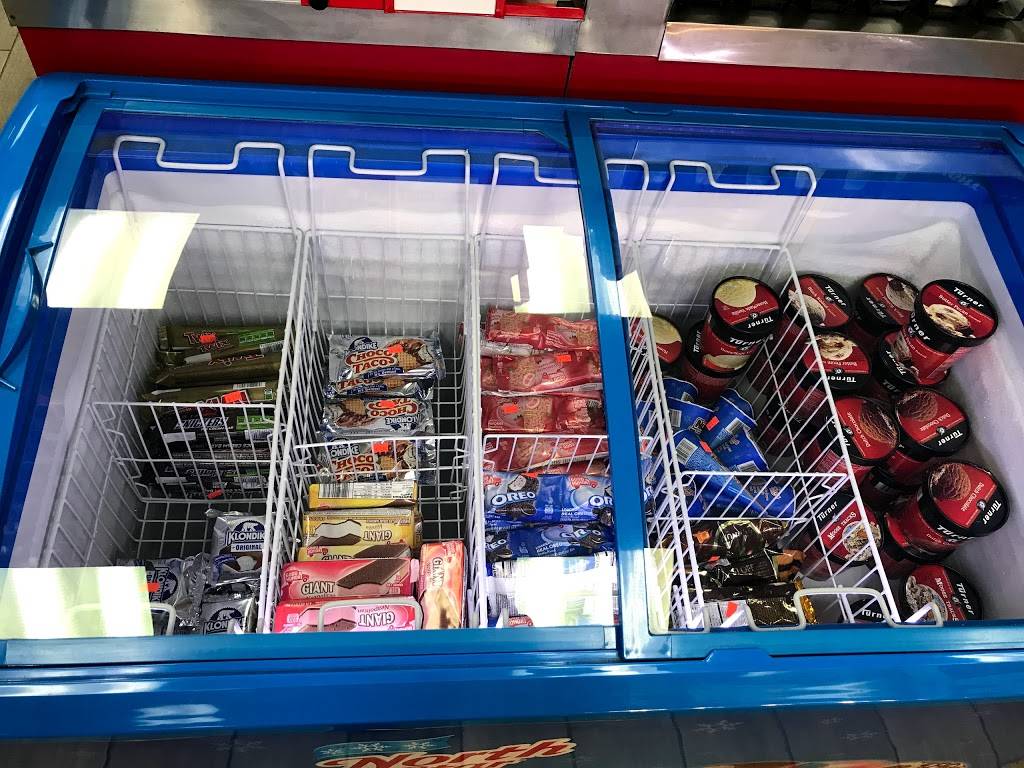 Patriot Mart | restaurant | 1330 E Wood St, Paris, TN 38242, USA | 7314079395 OR +1 731-407-9395