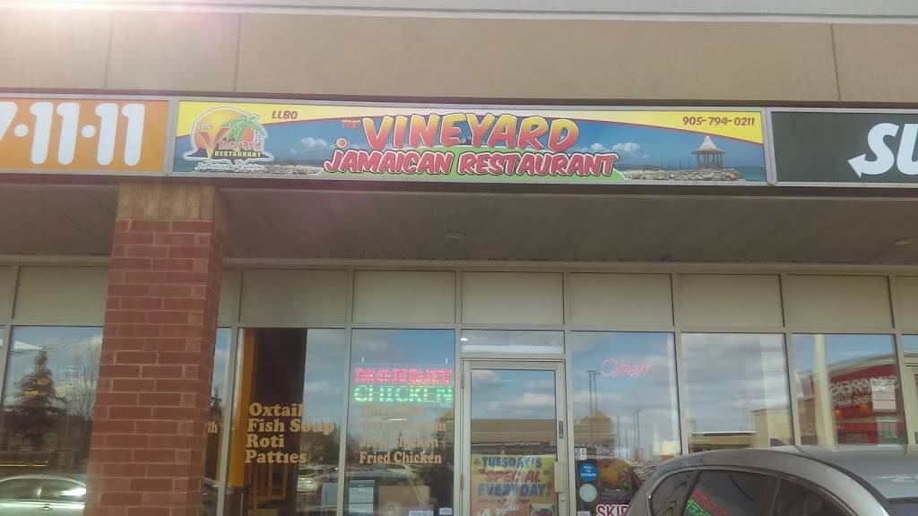 The Vineyard Restaurant | restaurant | 3918 Cottrelle Blvd, Brampton, ON L6P 2R1, Canada | 9057940211 OR +1 905-794-0211