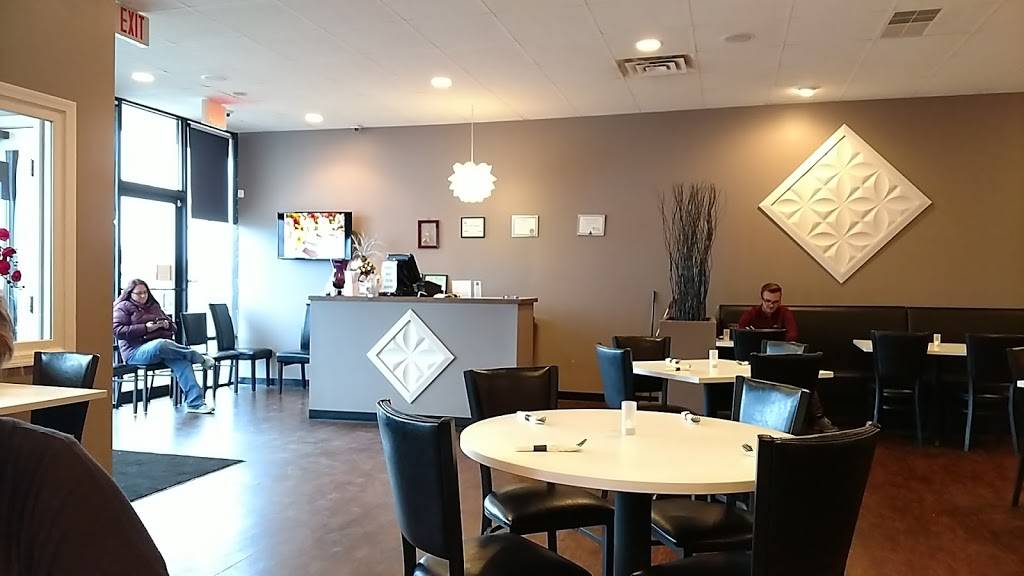 Blossoms Asian Bistro | restaurant | 4124 Wilder Rd, Bay City, MI 48706, USA | 9897781155 OR +1 989-778-1155