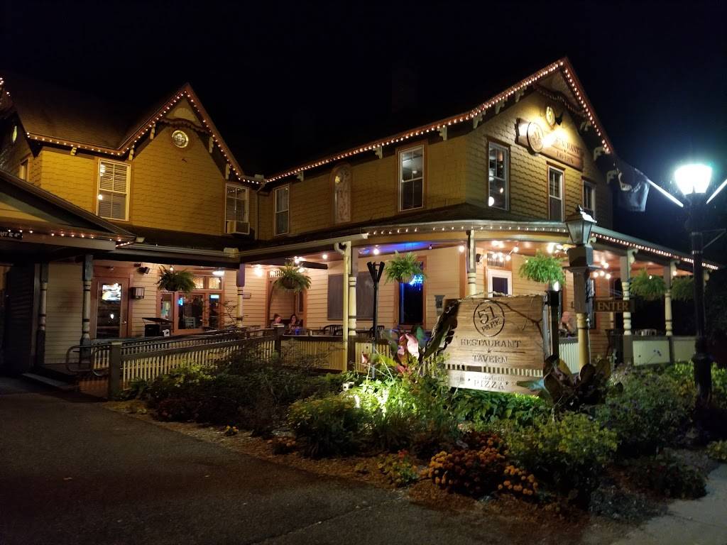 51 Park Restaurant & Tavern | restaurant | 51 Park St, Lee, MA 01238, USA | 4132432153 OR +1 413-243-2153
