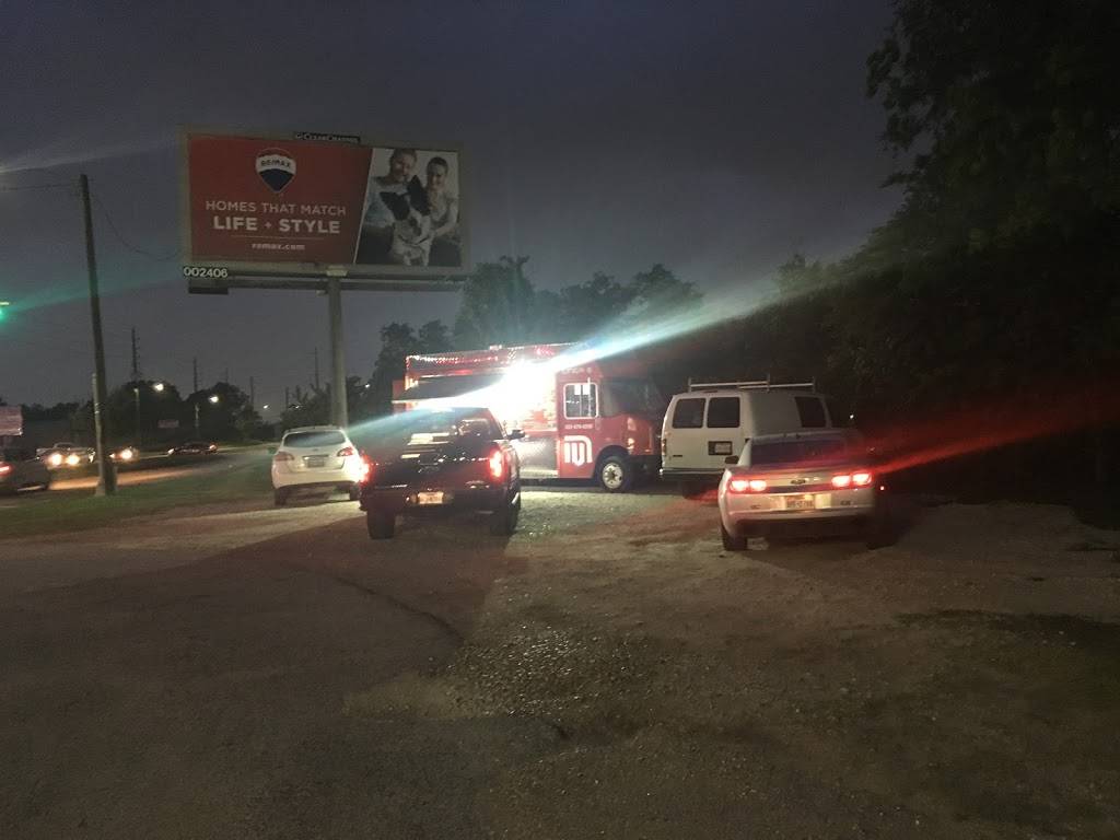 Antojitos El Metro | restaurant | 9900 N Houston Rosslyn Rd, Houston, TX 77088, USA | 8326790250 OR +1 832-679-0250