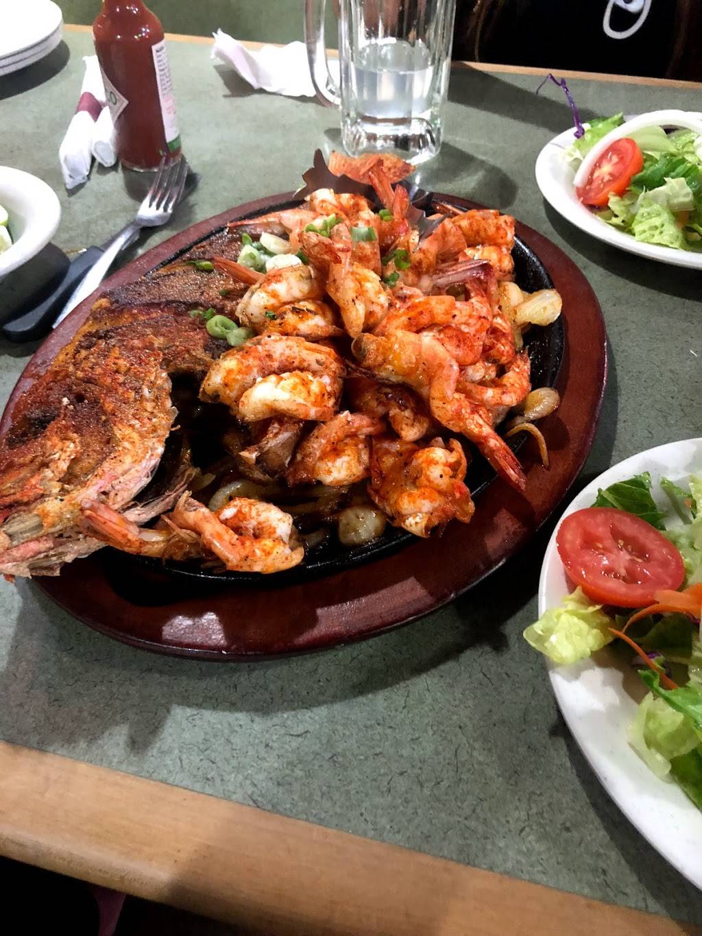 Tampico Seafood #2 | restaurant | 10125 North Fwy, Houston, TX 77037, USA | 2814452525 OR +1 281-445-2525