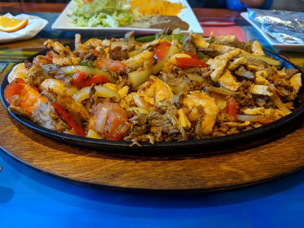 Plaza Tolteca | restaurant | 22769 Three Notch Rd, California, MD 20619, USA | 3017372659 OR +1 301-737-2659