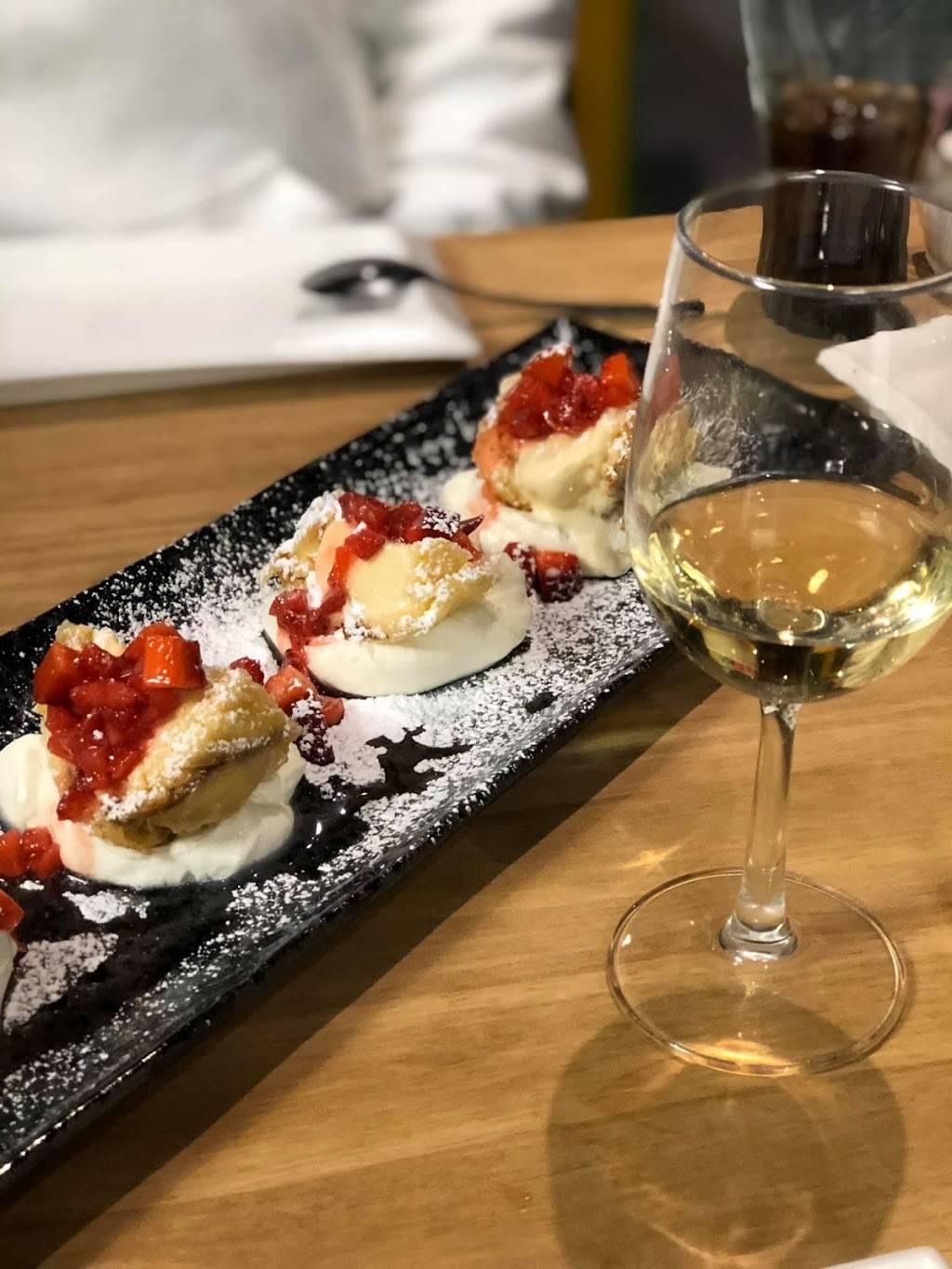 Lotus Bistro | restaurant | 203 W Harrison Ave, New Orleans, LA 70124, USA | 5045339879 OR +1 504-533-9879