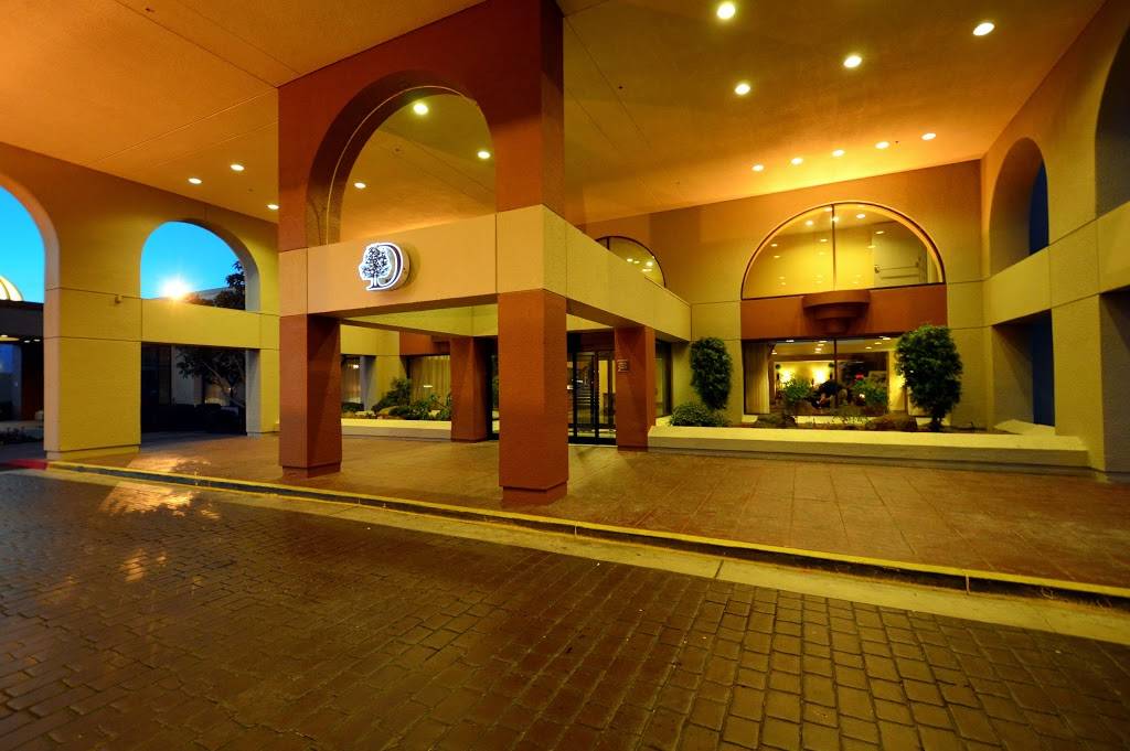 Bistro 880 | restaurant | 39900 Balentine Dr, Newark, CA 94560, USA | 5104132300 OR +1 510-413-2300