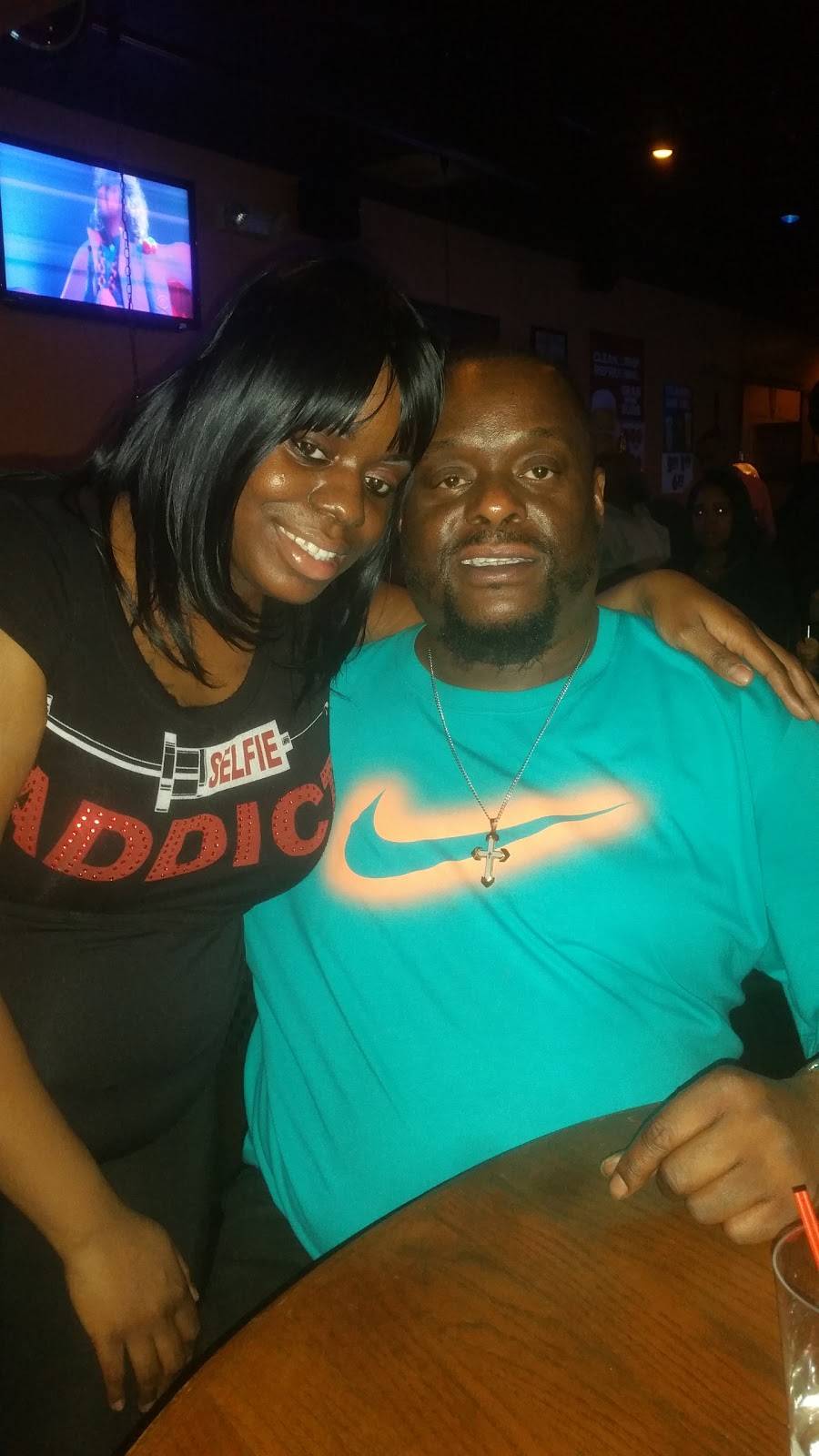 Peace of Mind Pub & Eatery | restaurant | 5500 Emerson Way, Indianapolis, IN 46226, USA | 3174058475 OR +1 317-405-8475