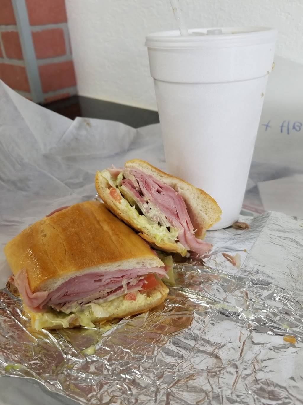 Ole Tampa Cubans | restaurant | 404 N Alexander St, Plant City, FL 33563, USA | 8136528017 OR +1 813-652-8017