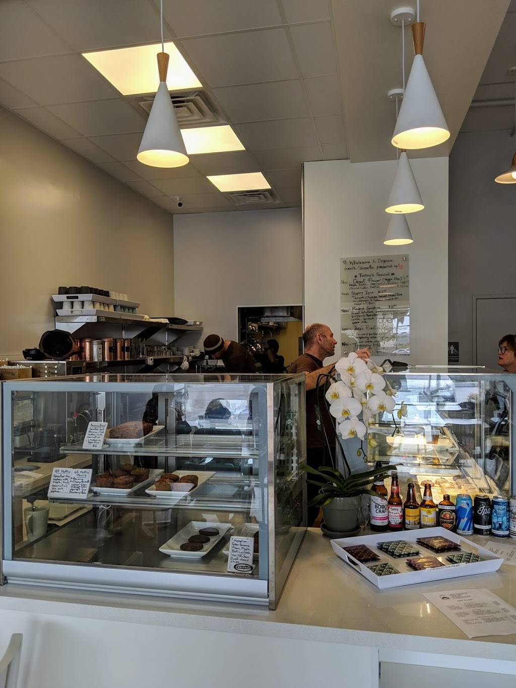 Bigfoot Natural Cafe | restaurant | 3231 Camino De Los Coches #107, Carlsbad, CA 92009, USA | 7602309282 OR +1 760-230-9282