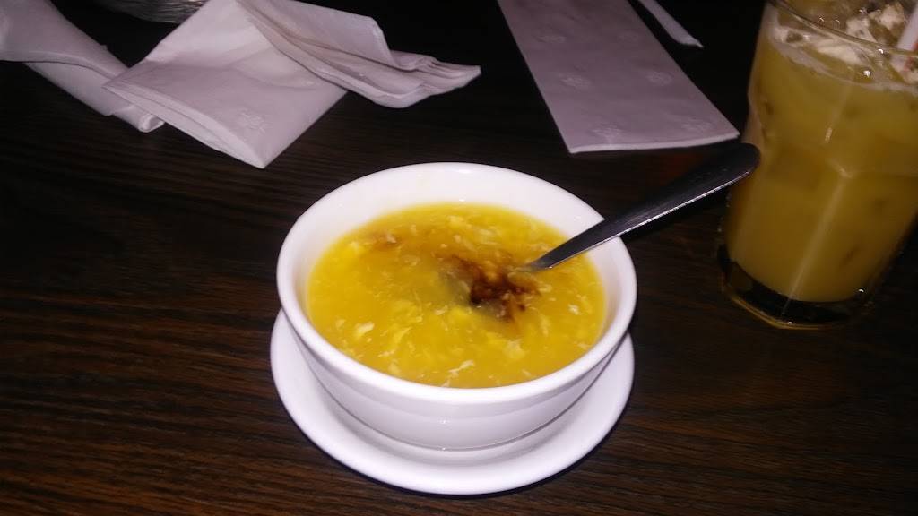 Chins Chop Suey | restaurant | 28205 Plymouth Rd, Livonia, MI 48150, USA | 7344211627 OR +1 734-421-1627