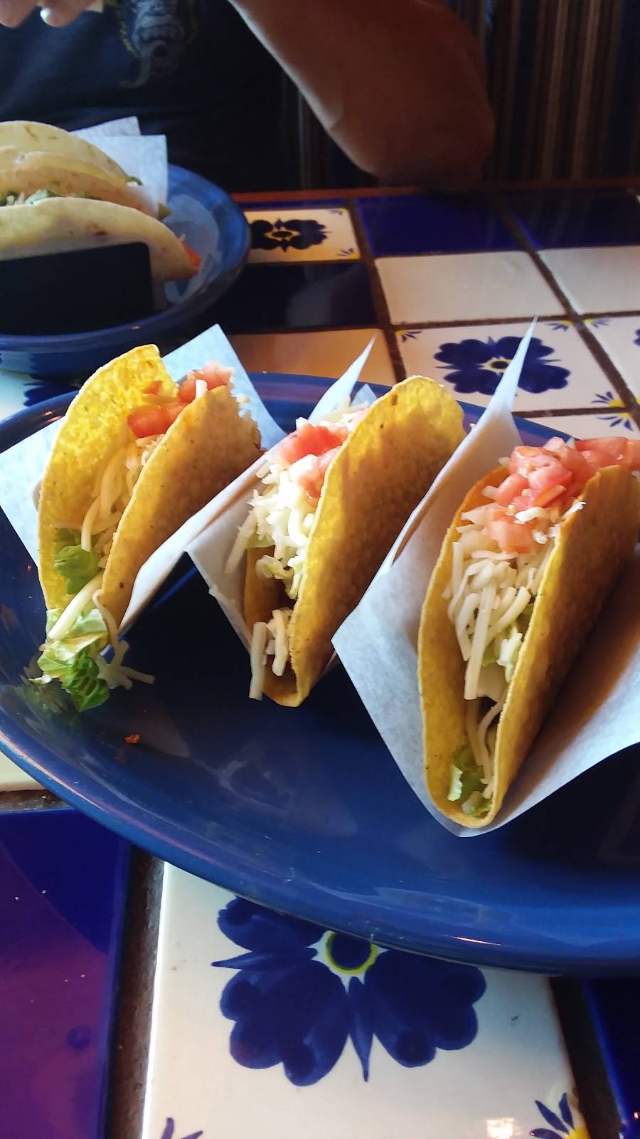 Margaritas Mexican Restaurant | night club | 180 Center St, Auburn, ME 04210, USA | 2077826036 OR +1 207-782-6036