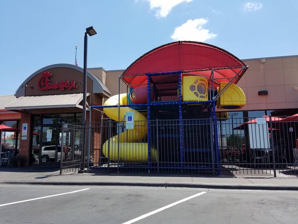 Chick-fil-A | restaurant | 3429 Hillsborough Rd, Durham, NC 27705, USA | 9193829399 OR +1 919-382-9399