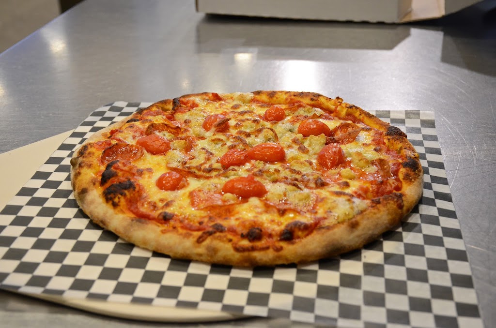 Riverfront Pizza | restaurant | 17530 W Bluemound Rd, Brookfield, WI 53045, USA | 2626061040 OR +1 262-606-1040