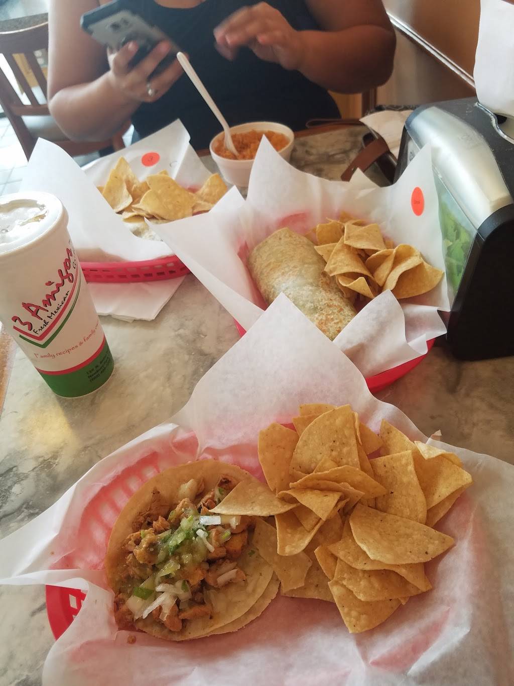 3 Amigos Restaurant | restaurant | 365 E Avenida De Los Arboles, Thousand Oaks, CA 91360, USA | 8054931033 OR +1 805-493-1033