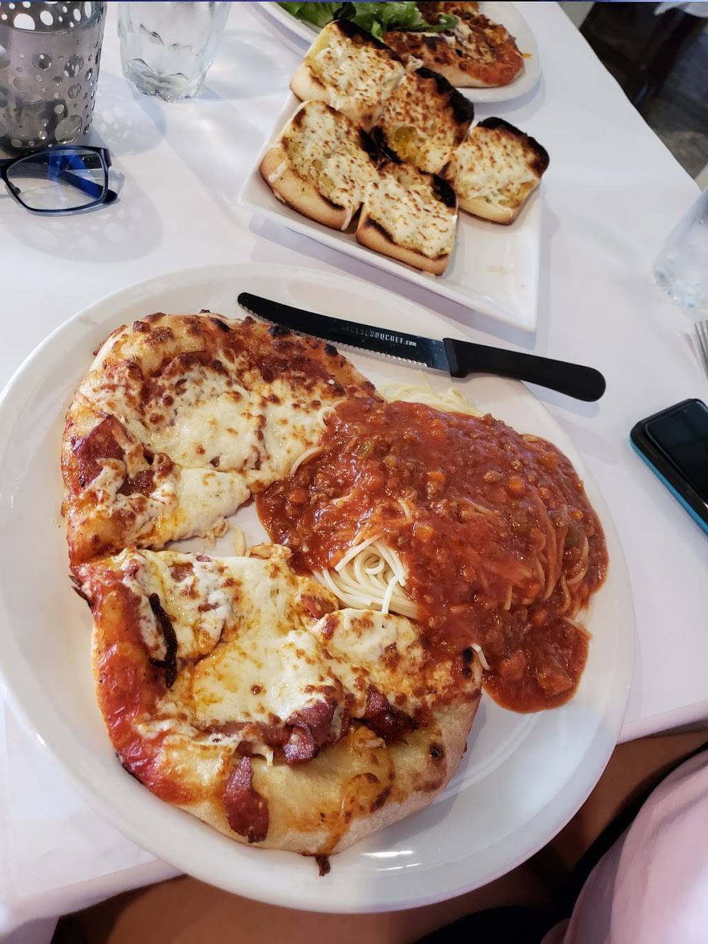 Le Manoir Du Spaghetti Trois-Rivières | restaurant | 1147 Rue Hart, Trois-Rivières, QC G9A 4S3, Canada | 8193730204 OR +1 819-373-0204