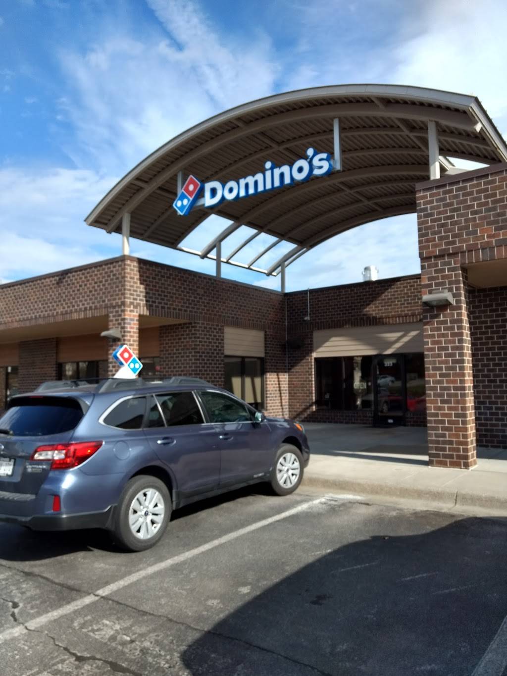 Dominos Pizza | meal delivery | 323 N 114th St, Omaha, NE 68154, USA | 4029050265 OR +1 402-905-0265