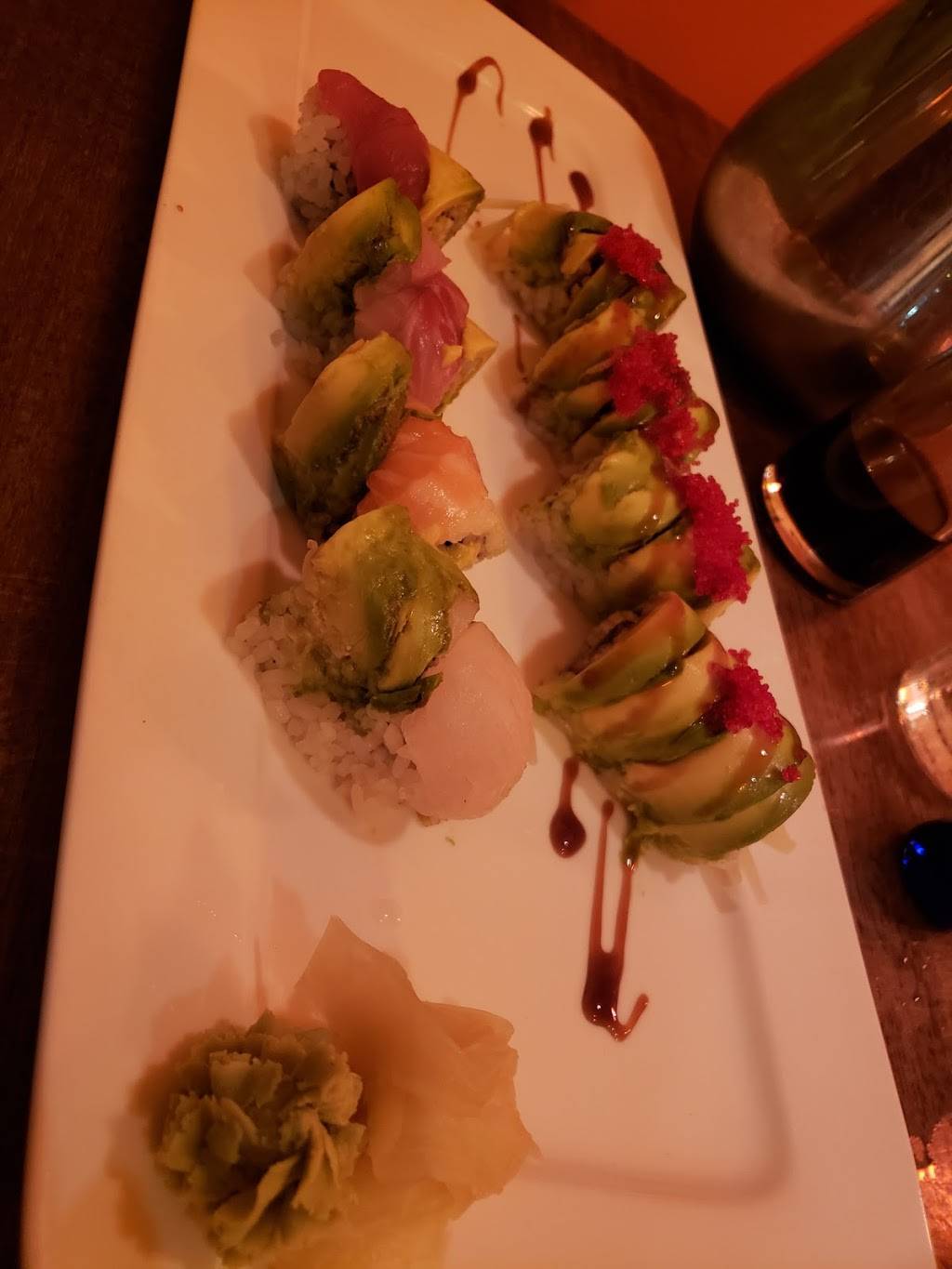 Aki Sushi | restaurant | 1531 York Ave, New York, NY 10028, USA | 2126288885 OR +1 212-628-8885