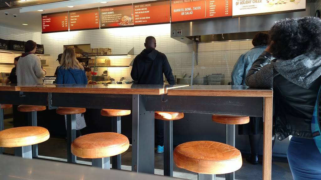 Chipotle Mexican Grill | restaurant | 435 Tate St, Greensboro, NC 27403, USA | 3364190949 OR +1 336-419-0949