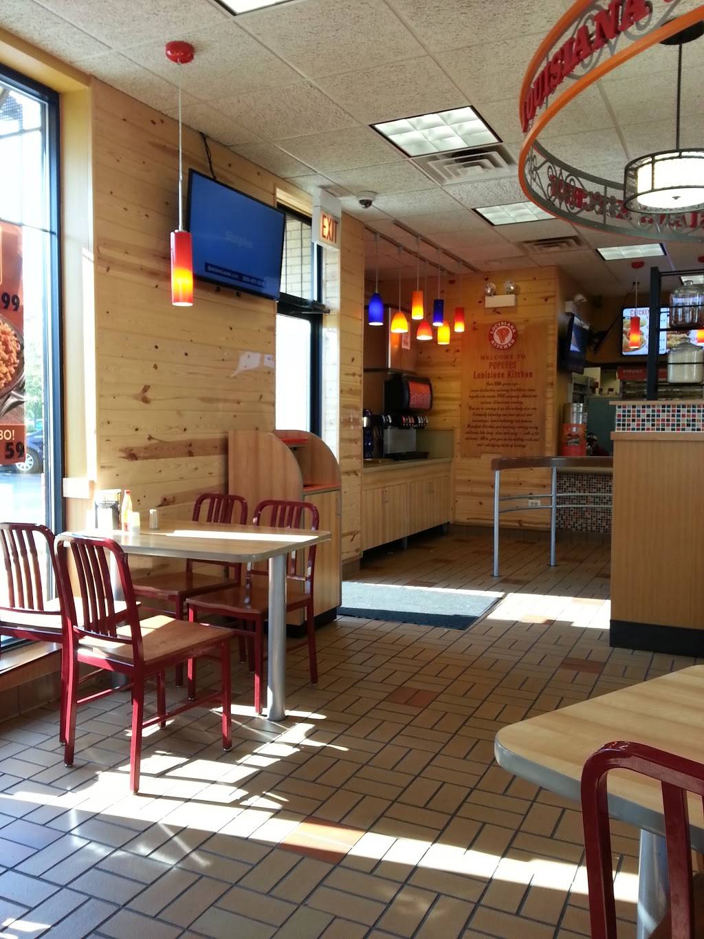 Popeyes Louisiana Kitchen | restaurant | 6622 W Fullerton Ave, Chicago, IL 60707, USA | 7732374613 OR +1 773-237-4613