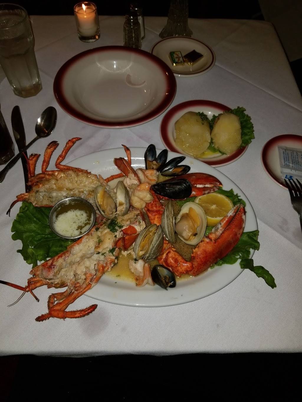 Café Riazor | restaurant | 245 W 16th St, New York, NY 10011, USA | 2127272132 OR +1 212-727-2132