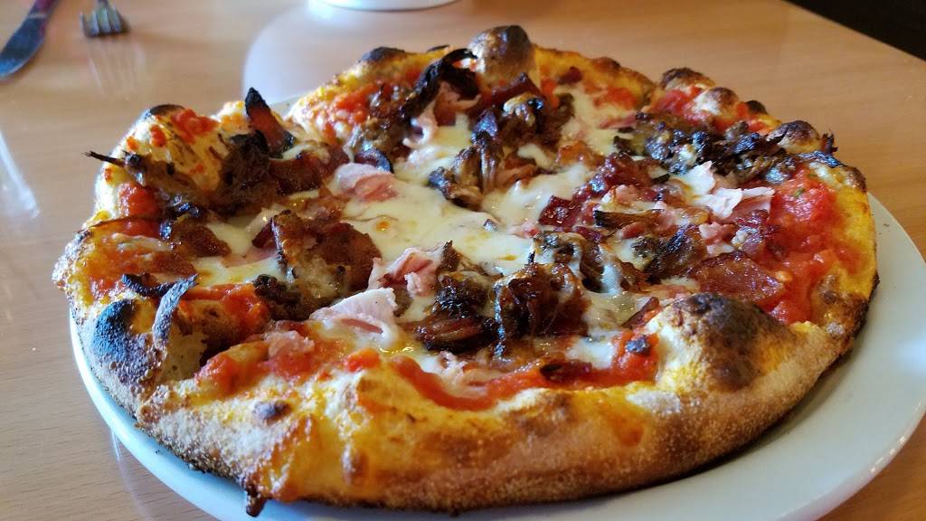 Wood Stone Craft Pizza | restaurant | 557 S School Ave, Fayetteville, AR 72701, USA | 4794441947 OR +1 479-444-1947